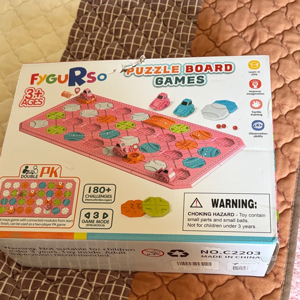 Pink Puzzle Board Game — Strategy Maze for Kids